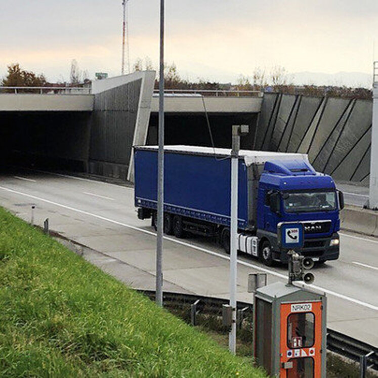 LKW auf Autbahn