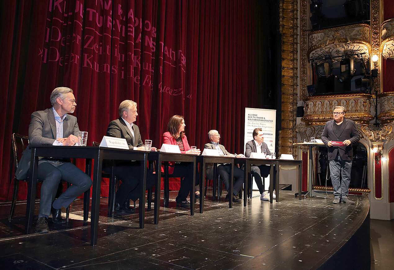 Rundfunk und Kultur kämpfen um ihre Frequenzen Pressekonferenz