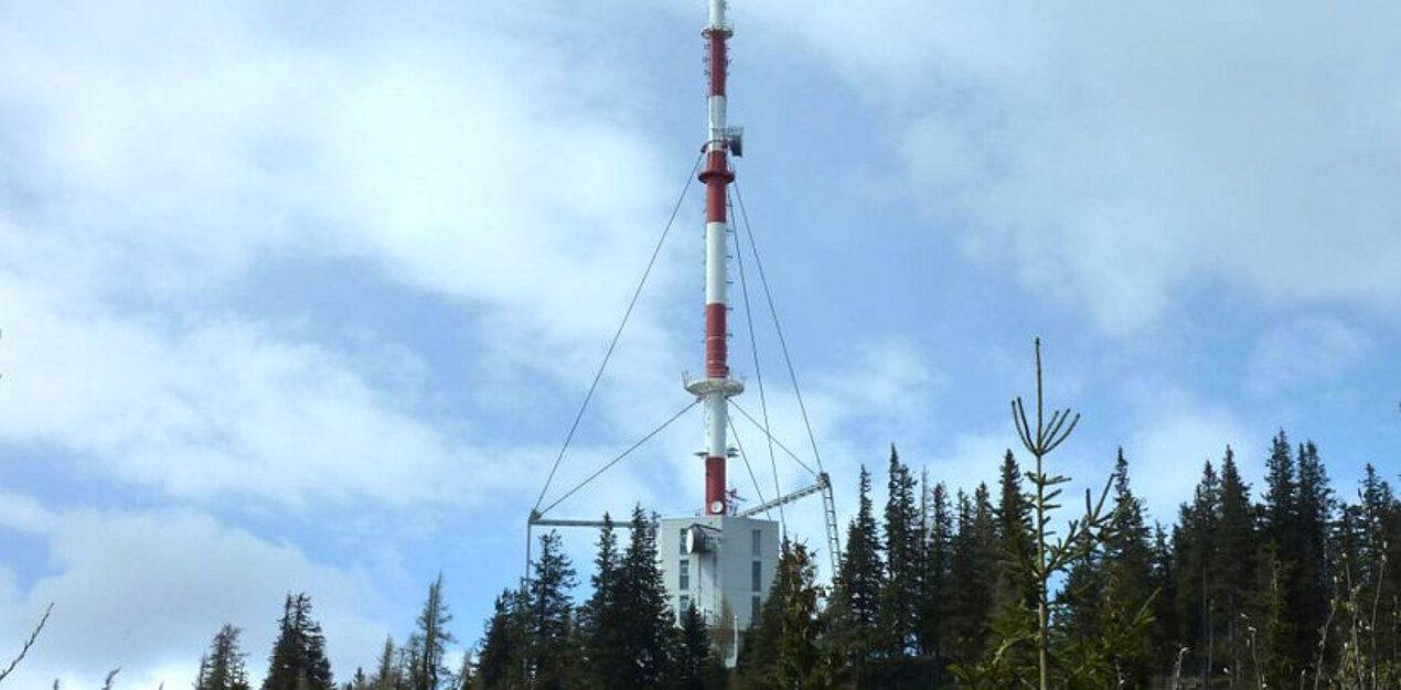 Antennenumbau an der Sendeanlage Semmering Sendemast